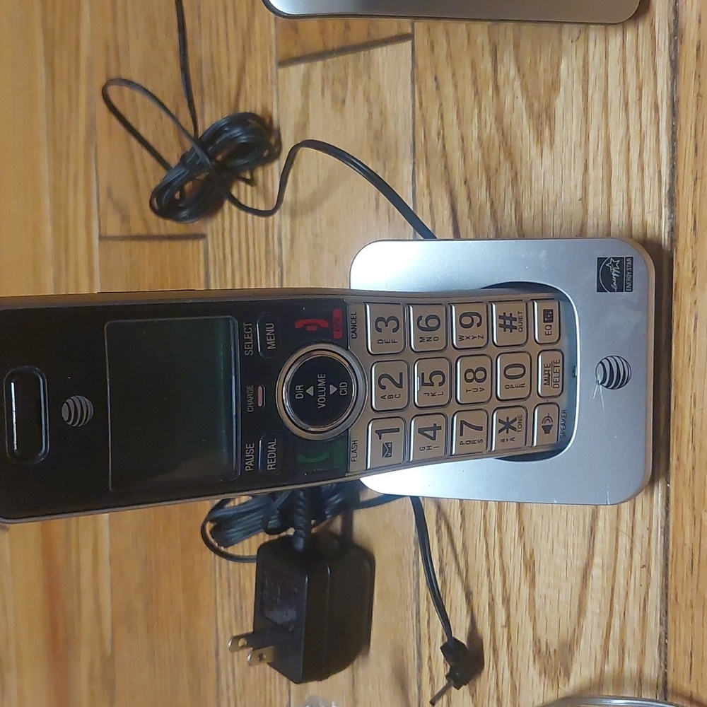 Cordless Phone Set - Picture 3 of 4